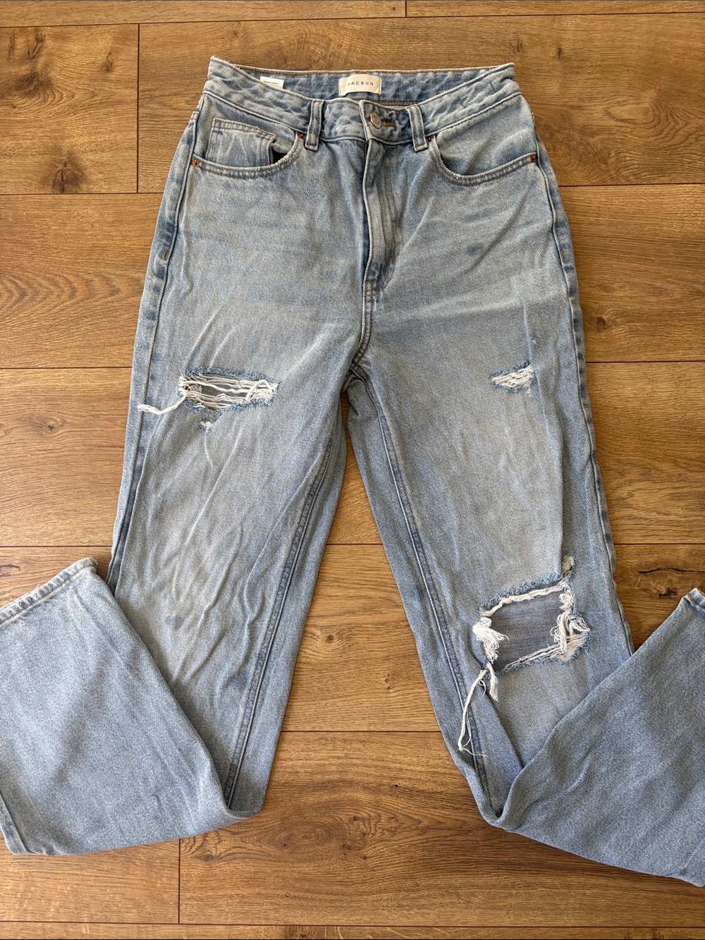PacSun 90s Boyfriend Light Blue Straight-Leg Distressed Denim Jeans
